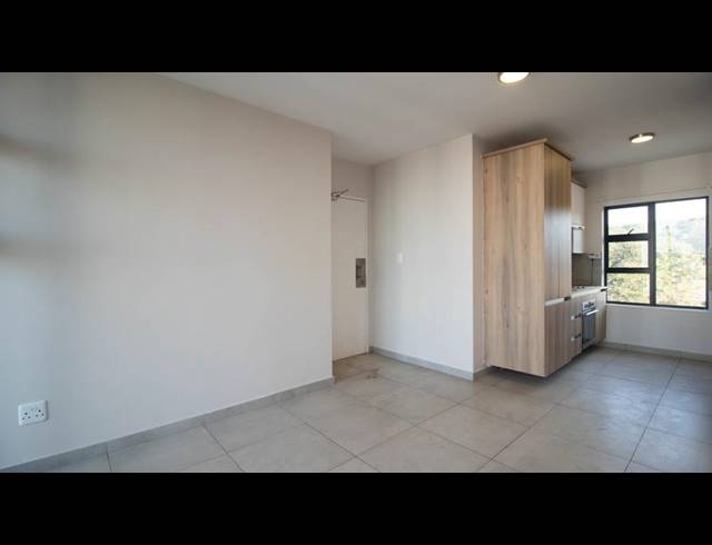 2 BEDROOM APARTMENT FOR SALE IN SILVER LAKES